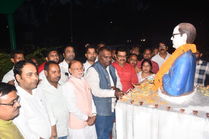 बोकारो में बाबा साहेब अंबेडकर को दी गई श्रद्धांजलि