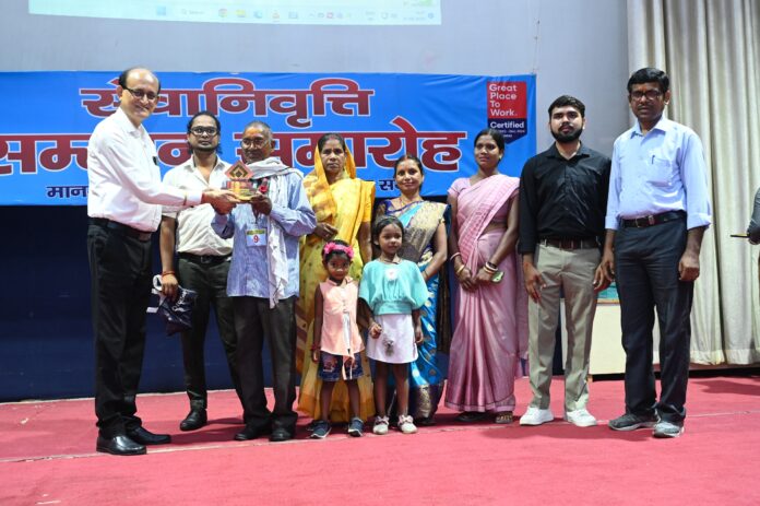 बोकारो स्टील प्लांट से सेवानिवृत कर्मचारियों को दी गई सम्मानपूर्वक विदाई