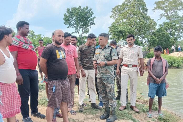 बोकारो के चंदनकियारी में तालाब में डूबने से मां-बेटियों समेत 4 की मौत, गांव में मातम