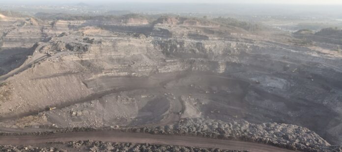 कभी था कोयला उत्पादन का गढ़, अब सिर्फ 9 खदानों से हो रहा है उत्पादन
