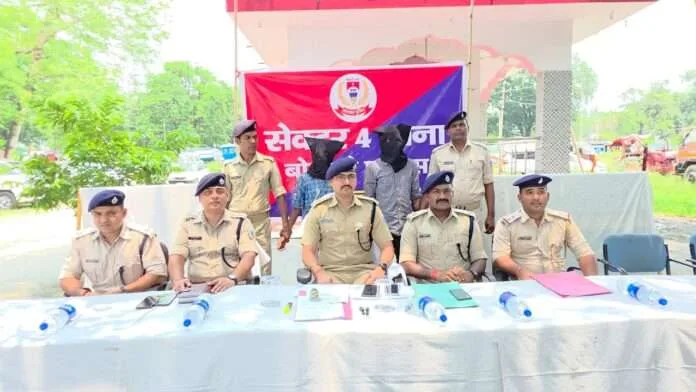 बोकारो में बाइक चोरी गिरोह का भंडाफोड़, 11 बाइक बरामद, दो गिरफ्तार, एक नाबालिग निरुद्ध