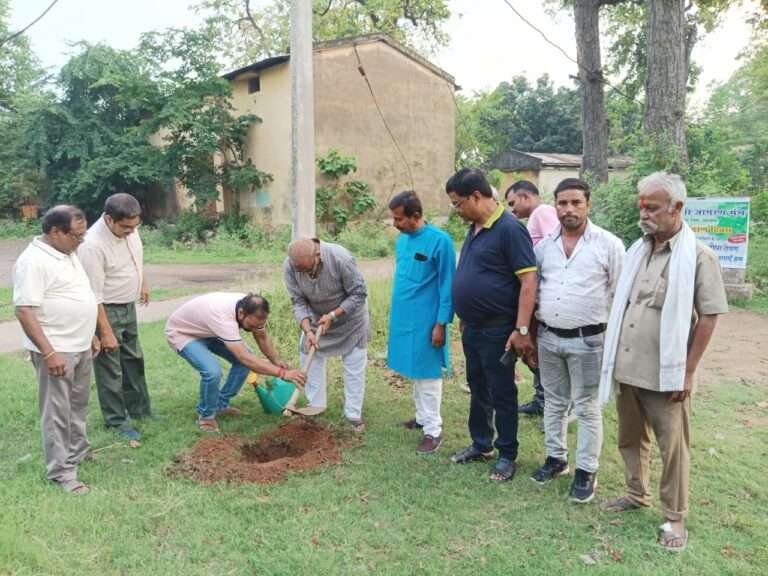 🌱 विश्व पर्यावरण दिवस पर स्वदेशी जागरण मंच द्वारा पौधारोपण कार्यक्रम आयोजित