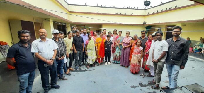 नेताजी सुभाष चंद्र बोस समिति ने भूली के श्याम नगर से सबलपुर ओल्ड एज होम में बुजुर्गों को भोजन कराकर जन्मदिन को बनाया यादगार। जानें कार्यक्रम की पूरी जानकारी।