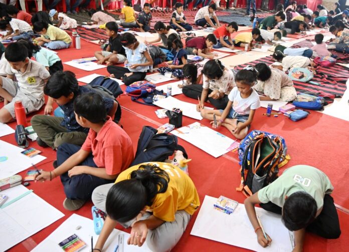 बोकारो क्लब में विश्व पर्यावरण दिवस पर ‘सिट एंड ड्रॉ’ प्रतियोगिता, 150 से अधिक बच्चों ने लिया भाग