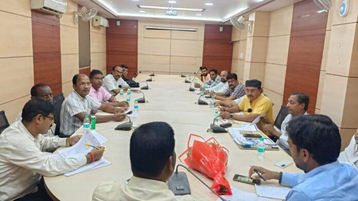 जियाडा बोकारो कार्यालय में उद्योग प्रतिनिधियों के साथ आयोजित बैठक