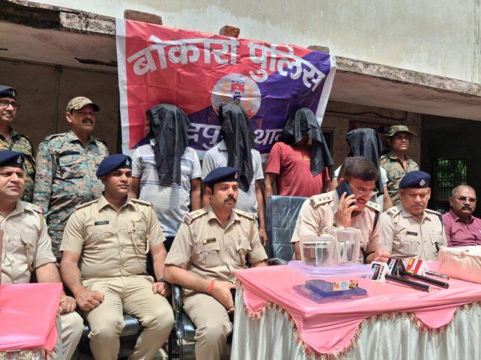 चंद्रपुरा में अवैध विदेशी शराब फैक्ट्री मामले में गिरफ्तार आरोपी