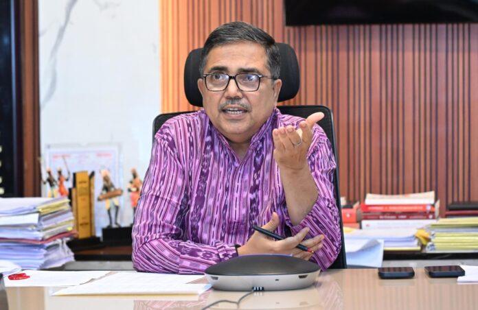 बोकारो समाहरणालय में सिविल डिफेंस एयर रेड एवं ब्लैकआउट मॉक एक्सरसाइज की समीक्षा बैठक
