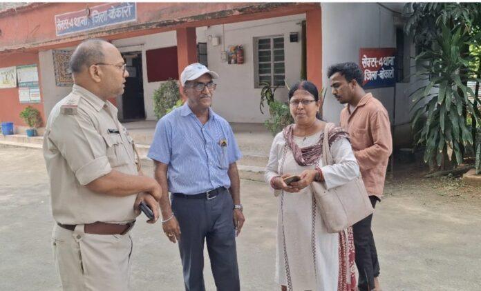 Crime scene after gold chain snatching incident at Laxmi Market in Bokaro