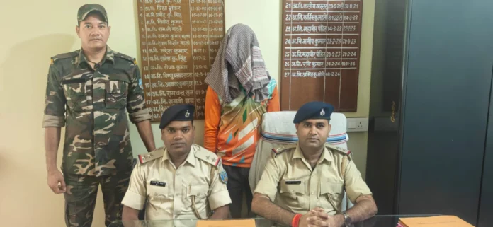 Bokaro News: नावाडीह में डकैती कांड का फरार आरोपी मुस्ताक शेख गिरफ्तार